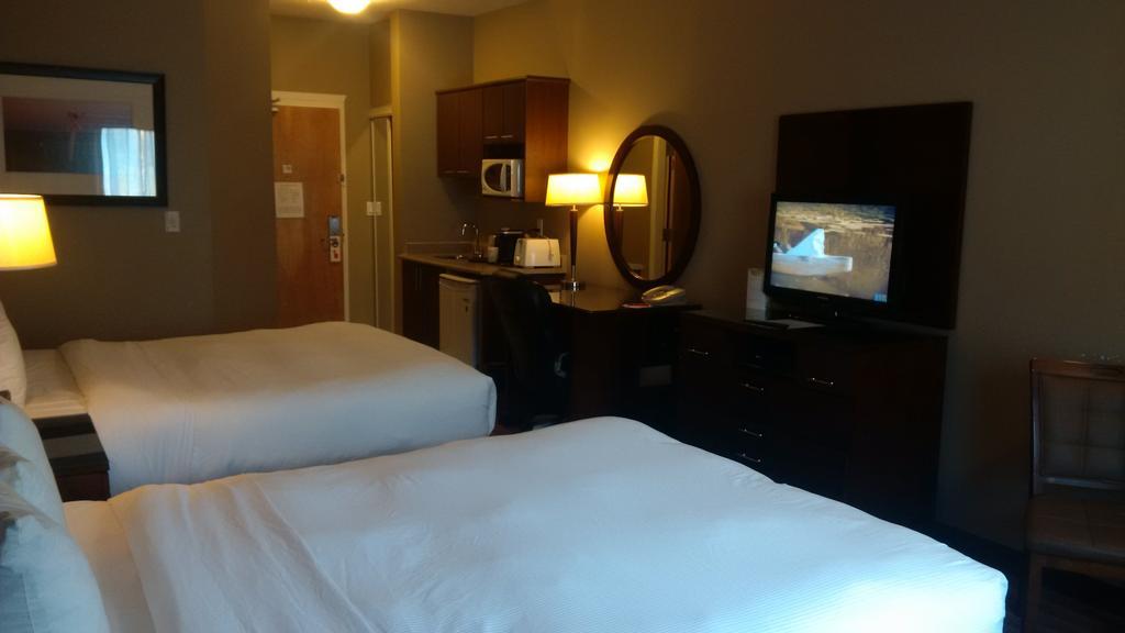 Sigma Inn & Suites Hudson'S Hope Hudsons Hope Ngoại thất bức ảnh